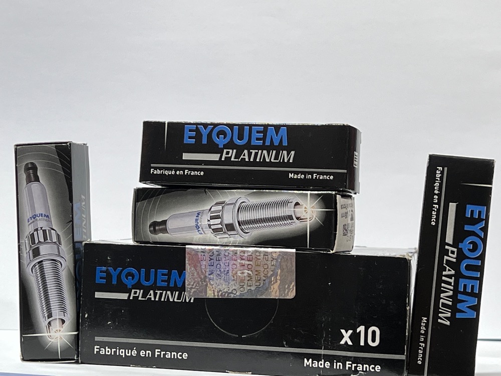 تصویر از شمع پایه بلند اکیوم فرانسه اورجینال